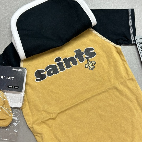 NFL Reebok Baby New Orleans SAINTS Outfit Bib Booties SET 18 months NWT - Picture 3 of 6